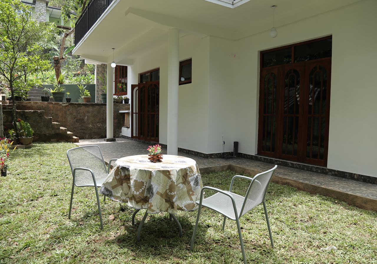 Miracle Villa Kandy Exterior photo